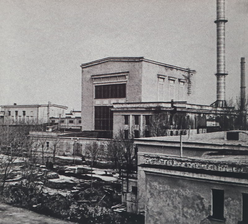 4 Общий вид здания реактора А НПО Маяк 1950е.jpg
